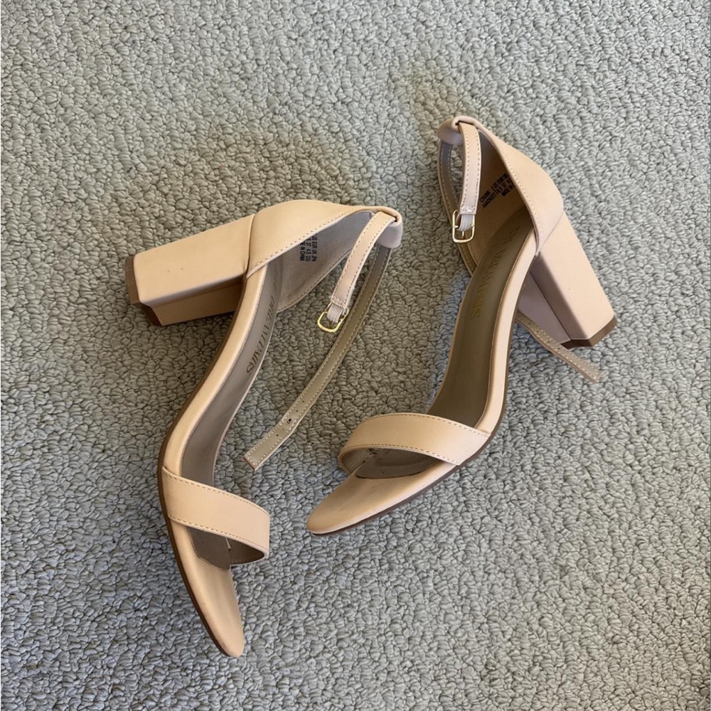 & Other Stories Beige Block Heel Sandals